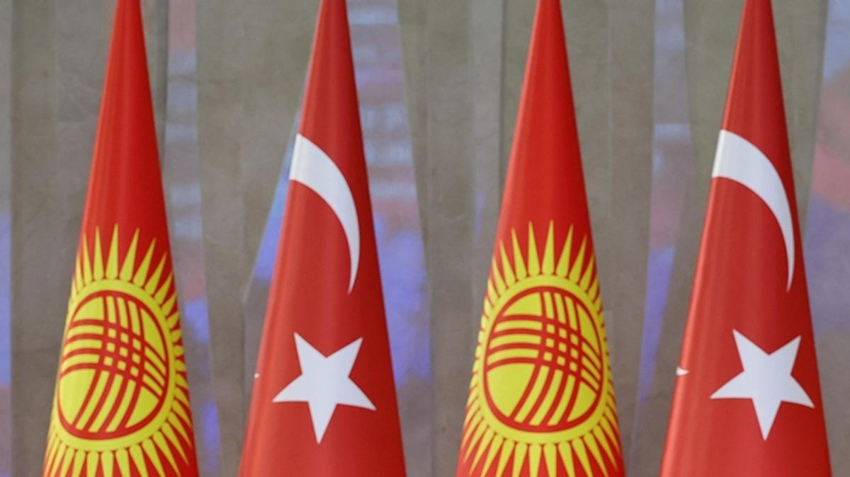 K�rg�zistan'da T�rkiye referansl� yeni d�nem: Bakan g�revine ba�lad�