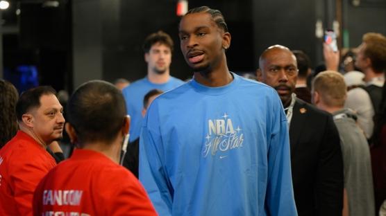 Shai Gilgeous-Alexander, 9 ma�l�k aran�n ard�ndan parkelere d�n�yor