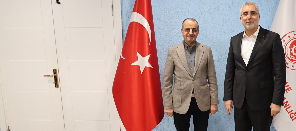 Bakan I��khan Star Gazetesi'ne a��klad�! 3 milyon gence istihdam m�jdesi