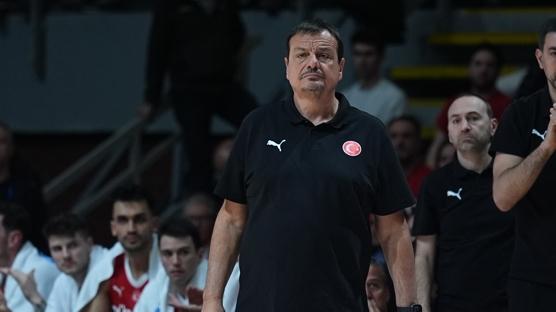 Ergin Ataman: Tarihi bir galibiyete imza att�k