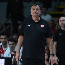 Ergin Ataman: Tarihi bir galibiyete imza att�k