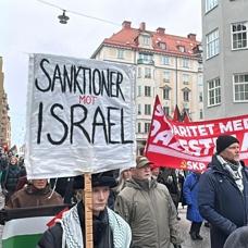 �sve�'te �srail protestosu: Korkak ve omurgas�z politikac�lar�m�z var