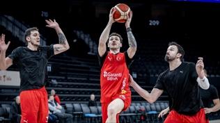 12 Dev Adam, S�rbistan mesaisinde