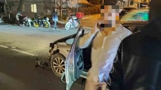 Avc�lar'da kar��dan kar��ya ge�en engelli gen�, araba �arpmas� sonucu hayat�n� kaybetti