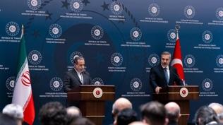 Hamaney'in �l�m� sonras� ilk temas