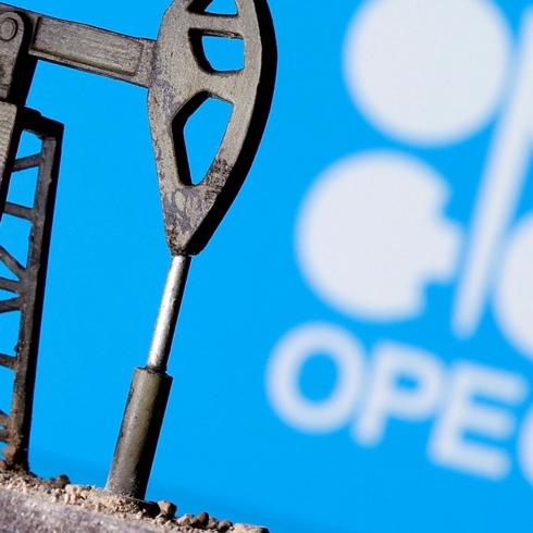 Petrol muslu�u a��l�yor