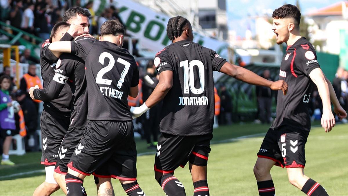 Sivasspor deplasmanda 3 puan�n sahibi