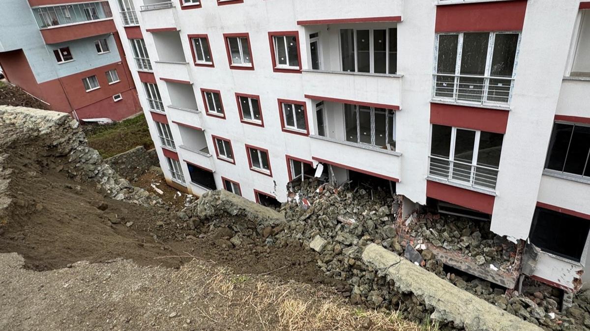 Trabzon'da istinat duvarı çöktü: 9 katlı binada hasar