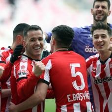 Sivasspor'un bile�i 4 ma�t�r b�k�lm�yor