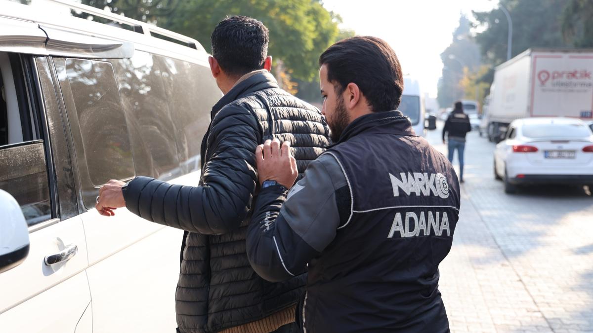 Adana'da zehir tacirlerine ge�it verilmedi: 11 tutuklama 
