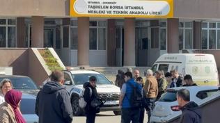 �ekmek�y'de vah�et: Lise ��retmenini b��aklayan zanl� tutukland�