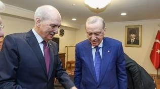 Cumhurbaşkanı Erdoğan'a, Sırrı Süreyya Önder'le çekilen bir fotoğrafı takdim edildi