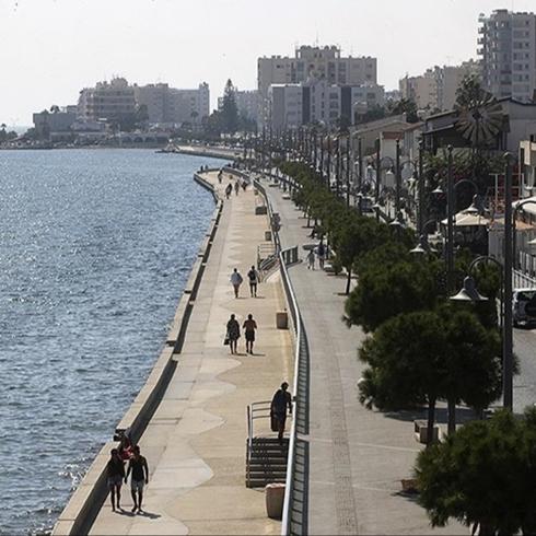 G�ney K�br�s'ta b�y�k kriz! N�fusun yar�dan fazlas� tehdit alt�nda