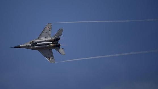10 adet Su-57 havaliman�na geldi