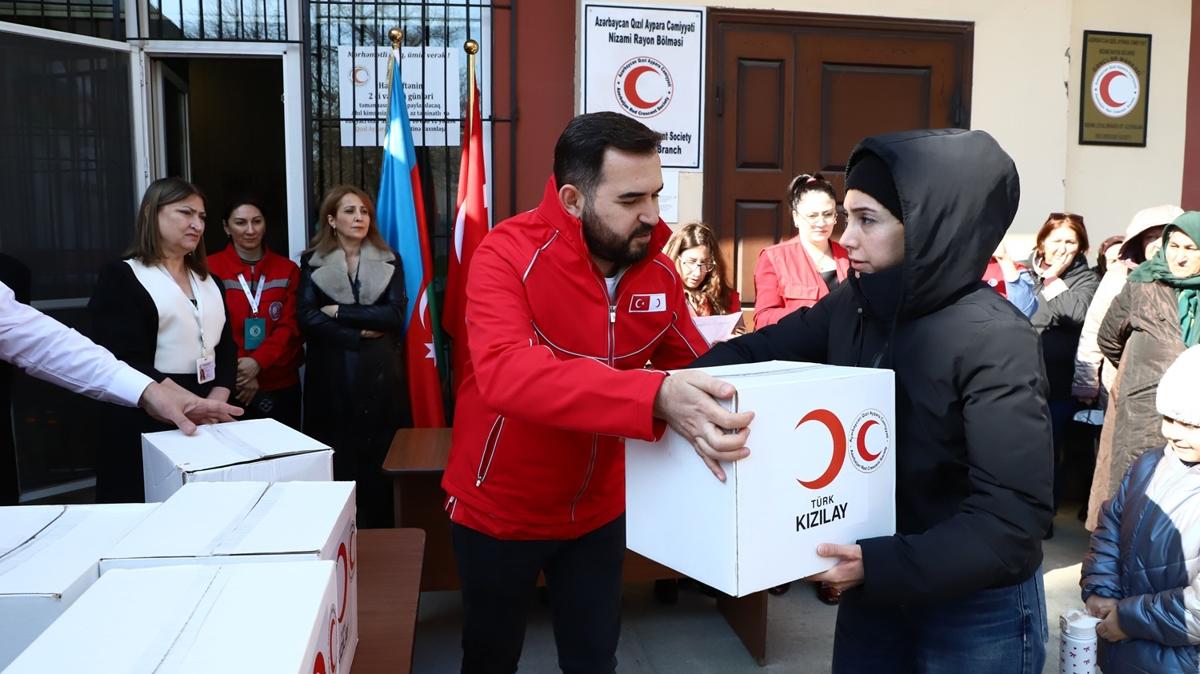 T�rk K�z�lay'dan Azerbaycan'a yard�m eli! �htiya� sahibi ailelere erzak da��t�ld�