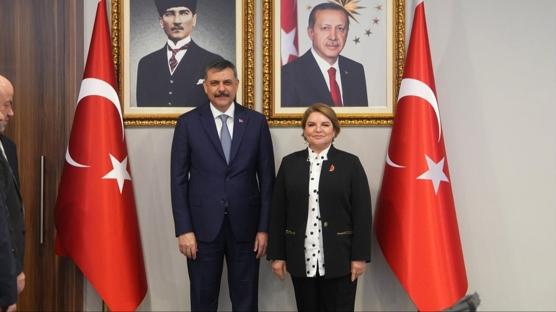 Bakan �ift�i: Ter�rs�z T�rkiye sava�tan etkilenmeyecek