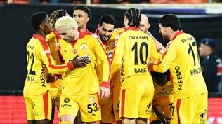 Galatasaray kupada turlad�