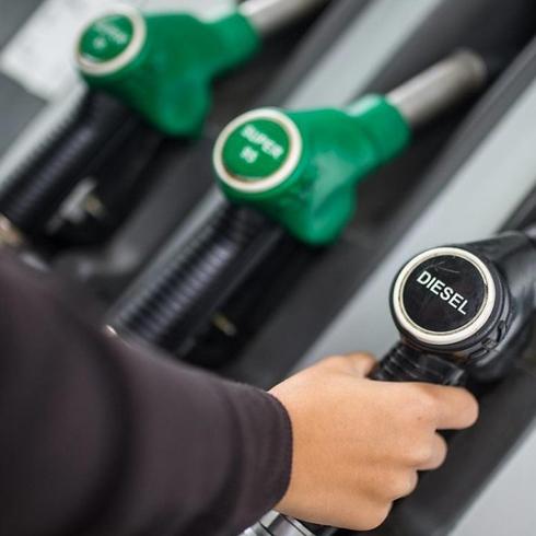 H�rm�z Bo�az� krizi Avrupa'y� vurdu! Dizel fiyatlar� f�rlad�