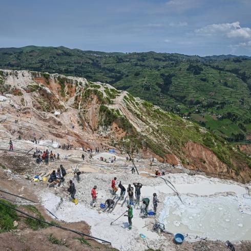 KDC'de heyelan facias�: 100'den fazla ki�i ya�am�n� yitirdi