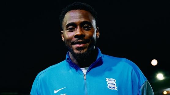 Bright Osayi-Samuel taraftarlar�n hedefinde