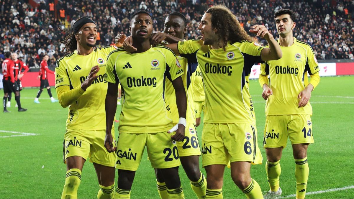 Fenerbah�e'den 4 goll� zafer