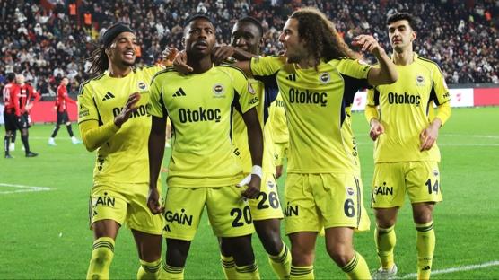 Fenerbah�e'den 4 goll� zafer