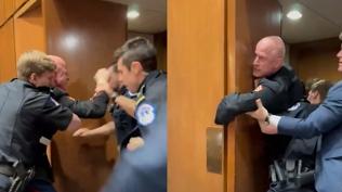 Kongre'de '�srail i�in sava�mak istemiyoruz' sesleri