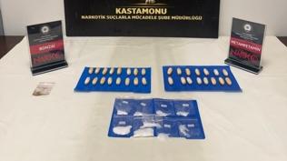 Mideye saklanan zehir T�rkiye s�n�r�n� ge�ti, Kastamonu polisine tak�ld�