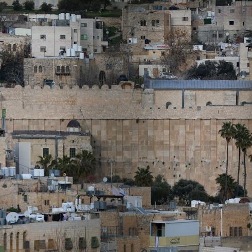 Bat� �eria'da �srail zulm�: Harem-i �brahim Camisi'ne k�s�tlama getirdi