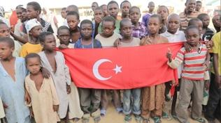 Deniz Feneri'nden D�nya Yetimler G�n�'nde 30 �lkede iftar