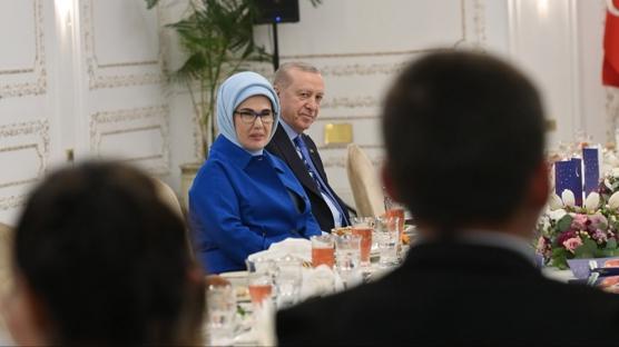 Emine Erdo�an: �stanbul'da iftar�m�z�n en g�zel misafirleri devlet himayesindeki �ocuklar�m�zd�