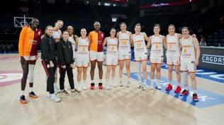 Galatasaray evinde Nesibe Ayd�n'� yendi