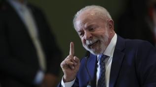 Lula da Silva'dan Trump'a 'sava� gemisi' tepkisi