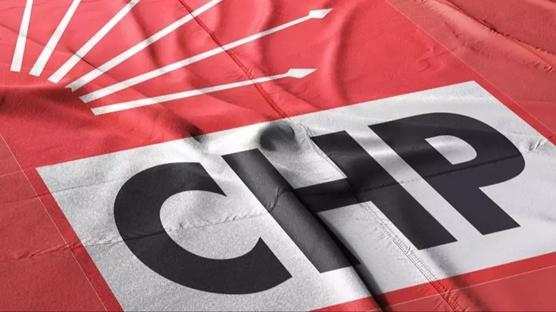 CHP'de istifa depremi