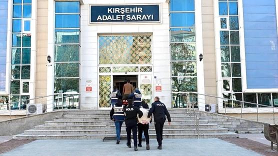 'Polisim' yalan�yla doland�r�c�l�k yapan zanl�lar tutukland�