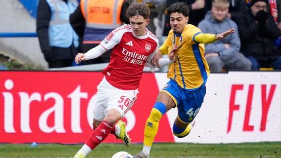 Arsenal, FA Cup'ta 2 golle turlad�