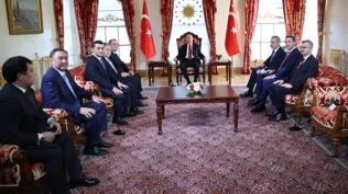 Cumhurba�kan� Erdo�an, T�rk Devletleri Te�kilat� heyetini kabul etti