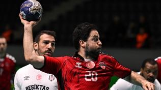 Hentbolda sezonun son hafta ma�lar� yar�n oynanacak