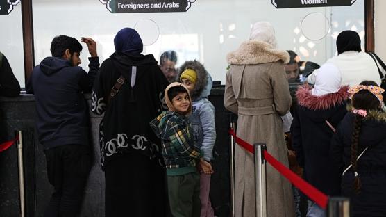 Suriyeliler yeniden yollarda! Katil �srail'in L�bnan'a sald�r�lar� sonras� d�n�� s�r�yor