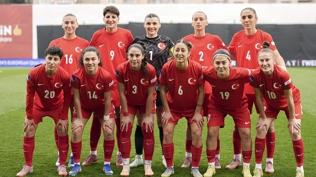 A Milli Kad�n Futbol Tak�m�, Kuzey �rlanda'y� ge�ti