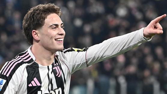 Kenan Y�ld�z sahneye ��kt�!