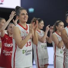 A Milli Kad�n Basketbol Tak�m�'n�n D�nya Kupas� Elemeleri kadrosu a��kland�