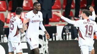 Trabzonspor 3 puan� 3 golle ald�