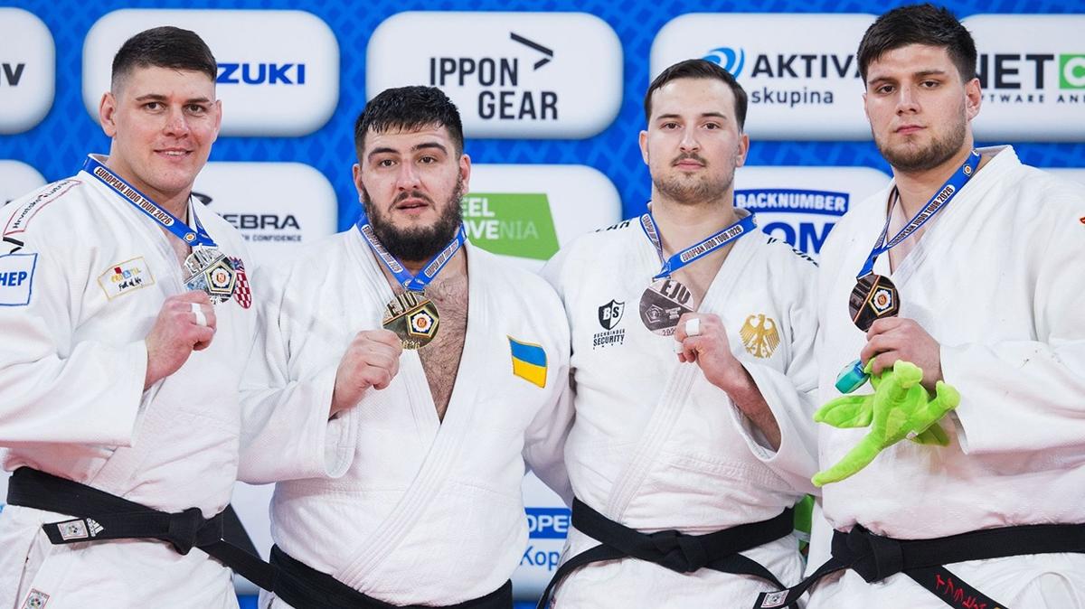 Milli judoculardan 2 madalya