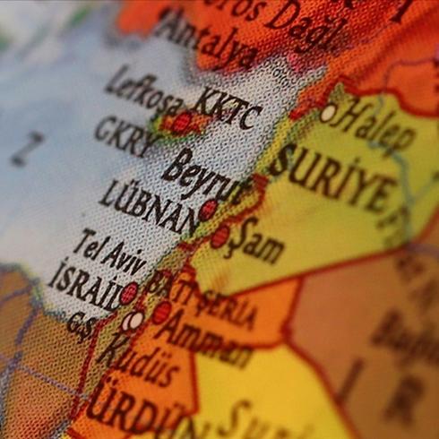 B�lgede tansiyon y�kseliyor... Hizbullah'tan Suriye'ye top�u sald�r�s�