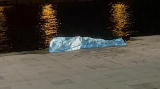 Denizde cans�z beden! Bek�iler fark etti