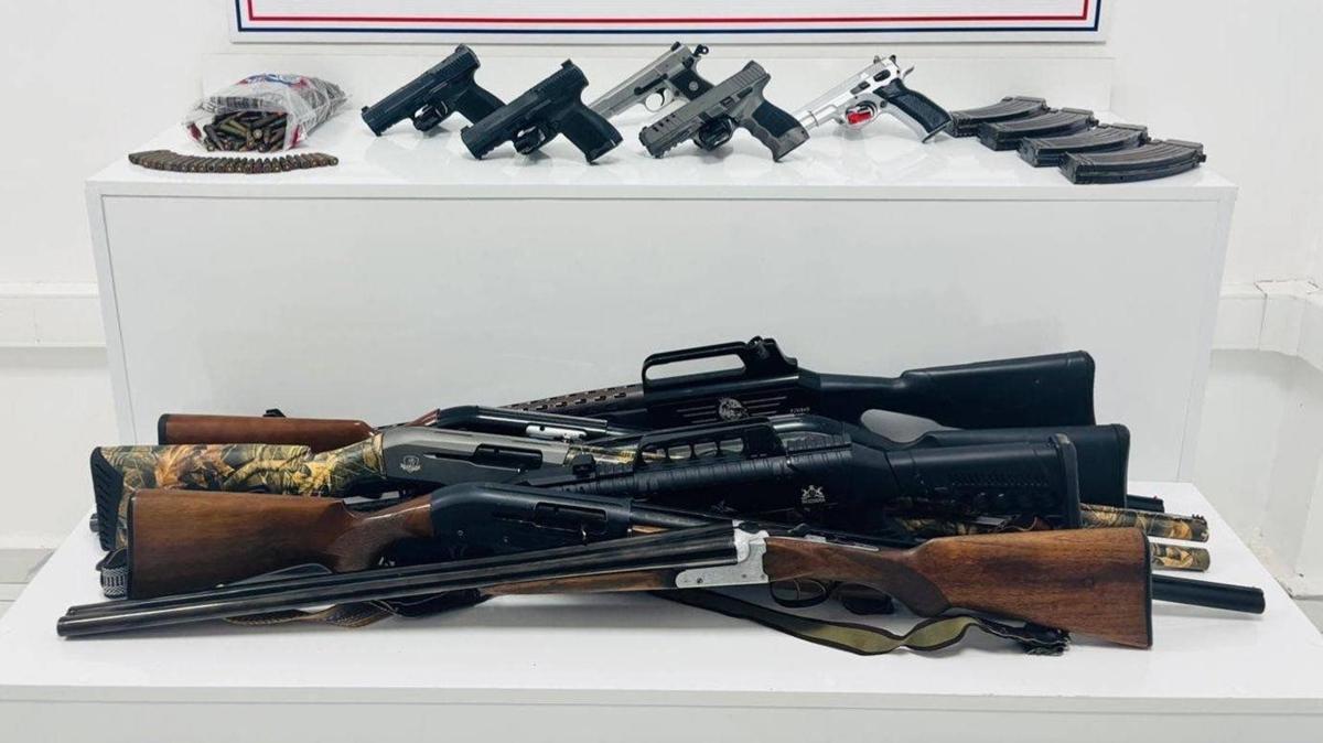 Diyarbak�r'da silah ka�ak��lar�na ge�it verilmedi