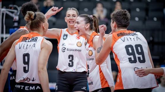 Eczac�ba�� Dynavit yar�n sahas�nda Developres Rzeszow'u a��rlayacak