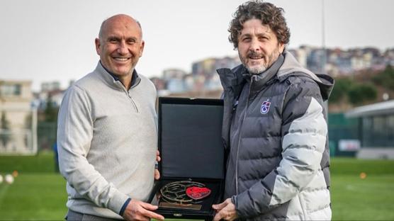 Fenerbah�e, Bursaspor ve Fatih Tekke'ye fair play �d�lleri takdim edildi