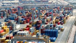 Limanlarda rekor hareket! Y�k trafi�i y�zde 8.5 artt�